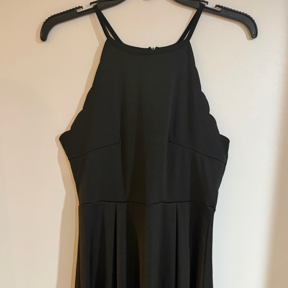Black Sleeveless Dress